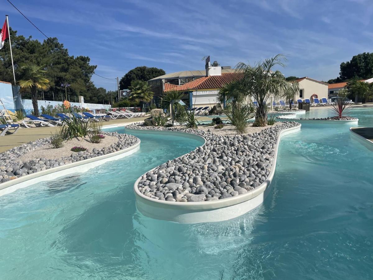 Hotel Camping Les Chouans Saint-Hilaire-de-Riez Exterior foto