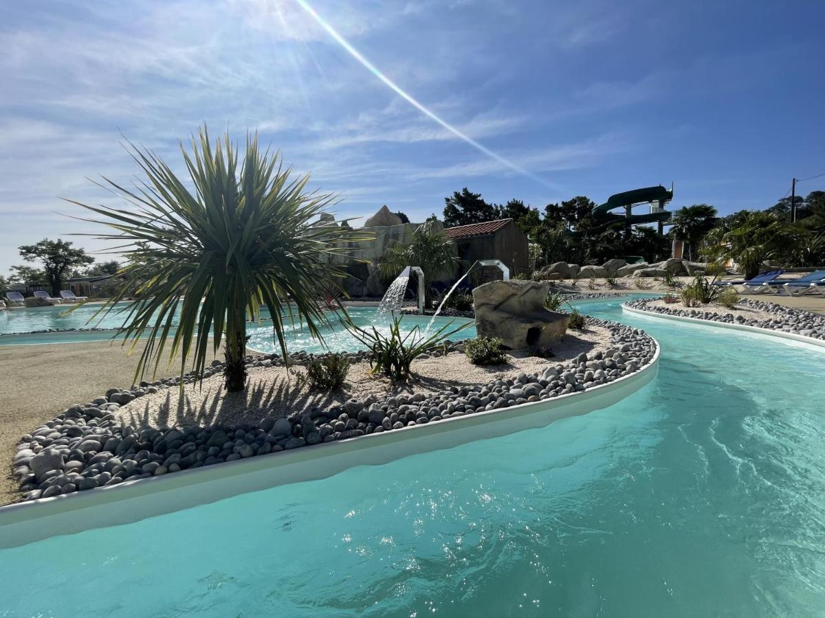 Hotel Camping Les Chouans Saint-Hilaire-de-Riez Exterior foto
